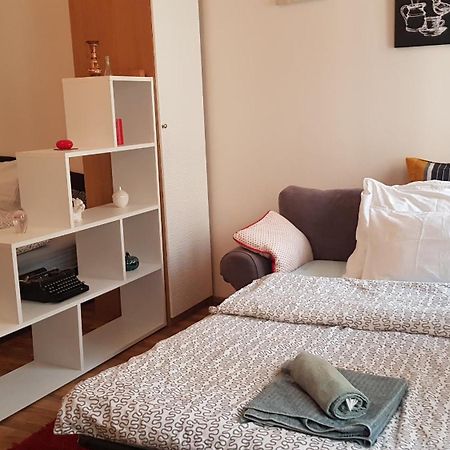 Center Royalty Apartment Budapest Luaran gambar
